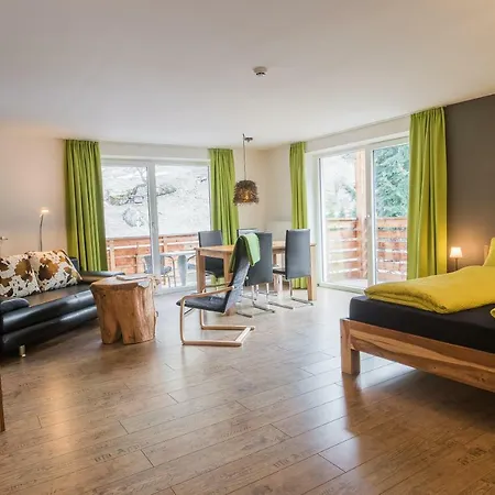 Mountains Aparthotel 3*